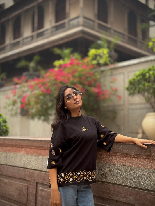 Drop Shoulder With Minimalistic Design For UNISEX