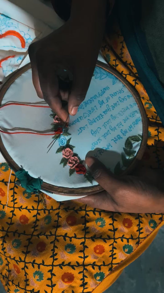 GIFT TO LOVE A HAND EMBROIDERY FRAME🪡
